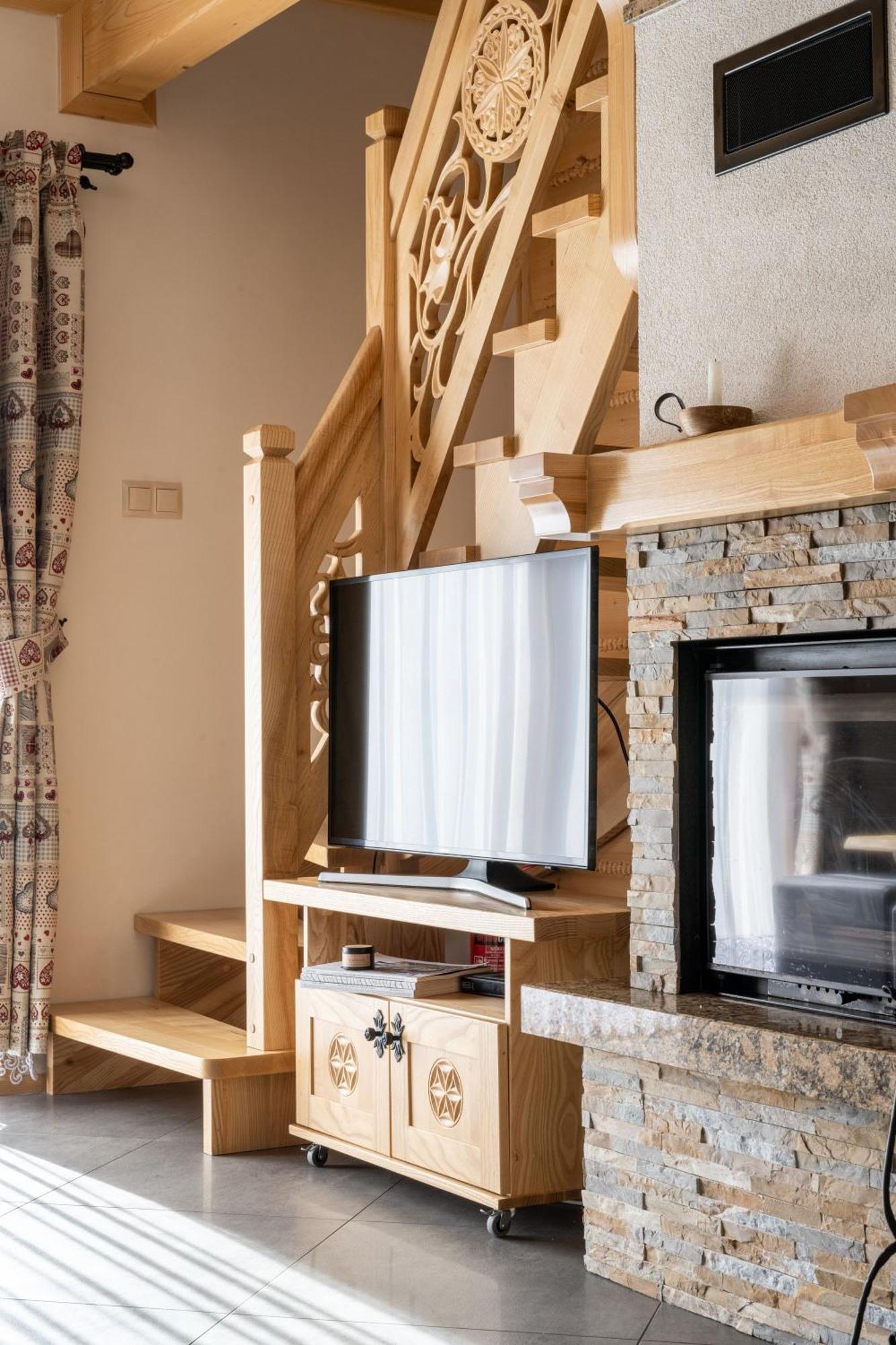 Lux-House & Jacuzzi Sauna ザコパネ エクステリア 写真