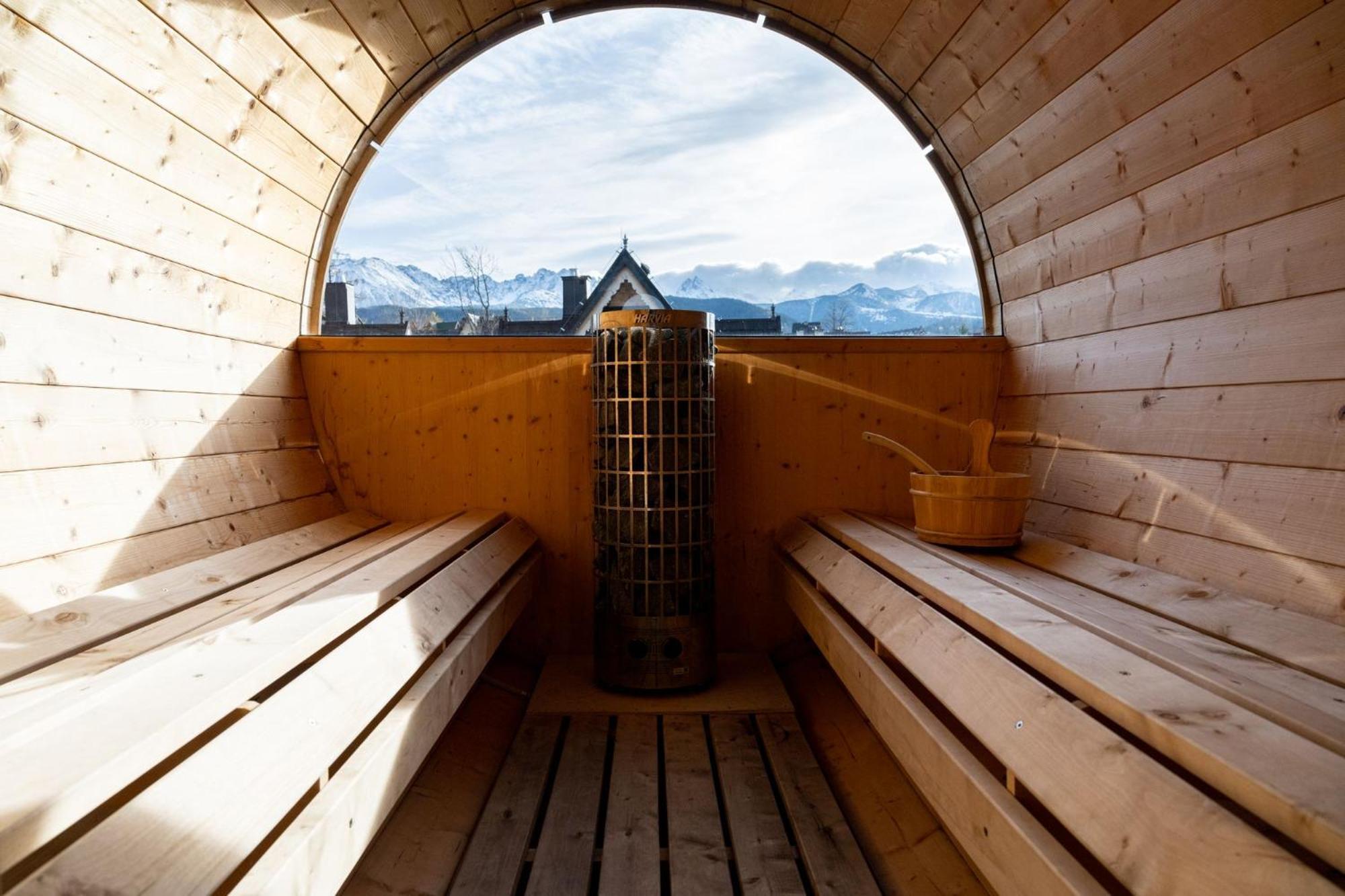 Lux-House & Jacuzzi Sauna ザコパネ エクステリア 写真